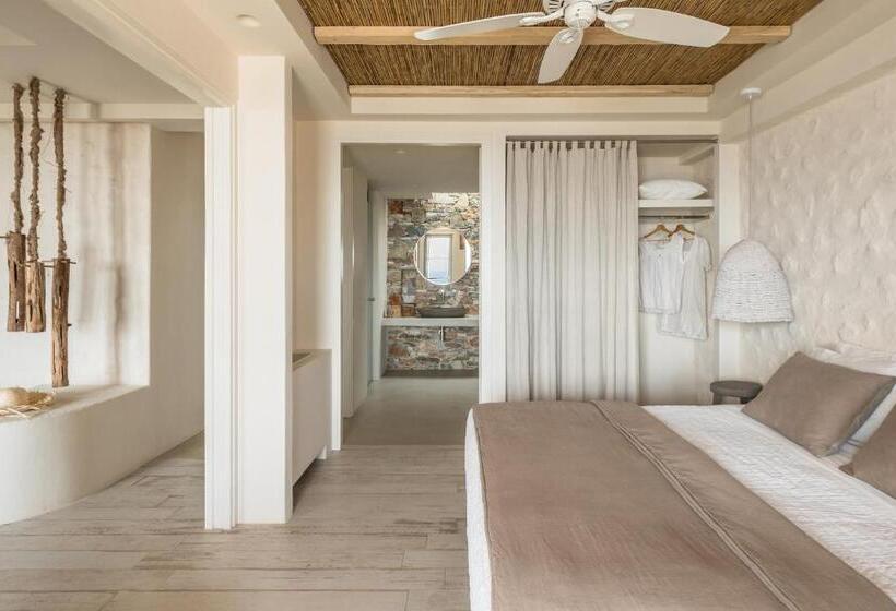 סוויטת סופריור, Verina Astra