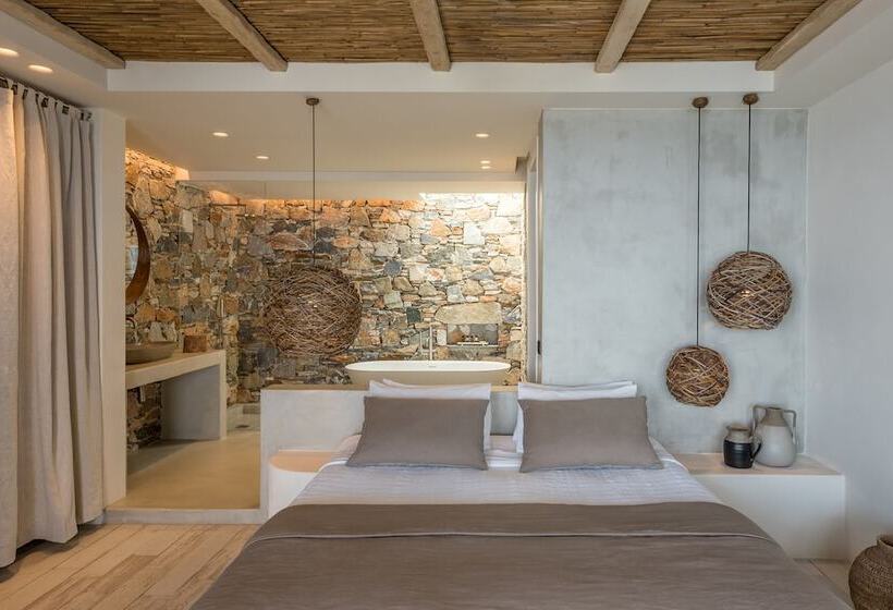 סוויטת ג'וניור נוף לים, Verina Astra