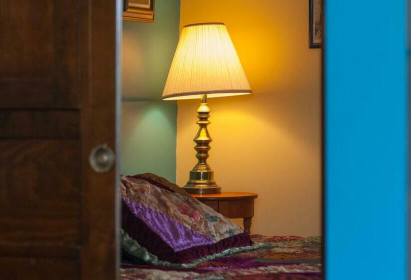 غرفة قياسية, A Garden Stroll Bed & Breakfast