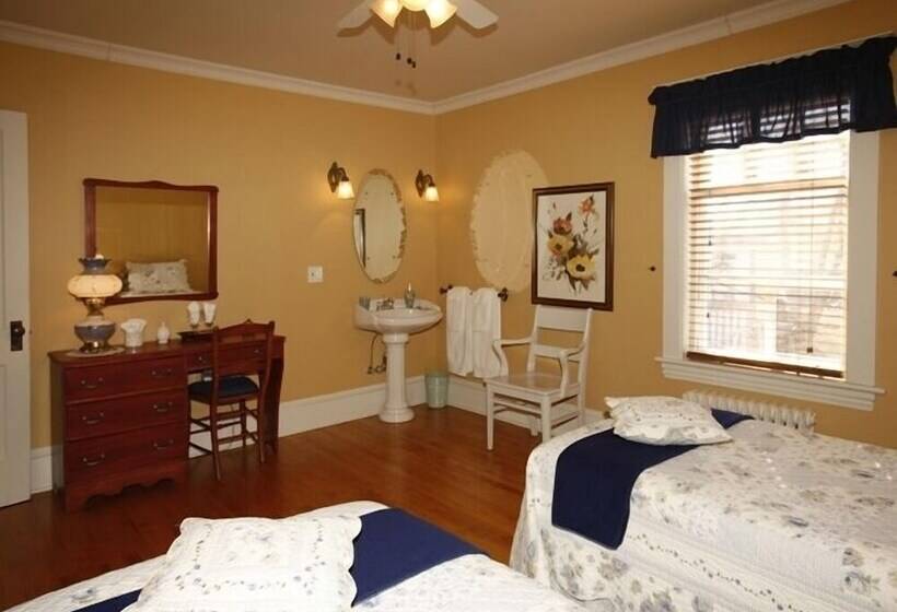 스탠다드 룸 공동 욕실, Au Virage B&b