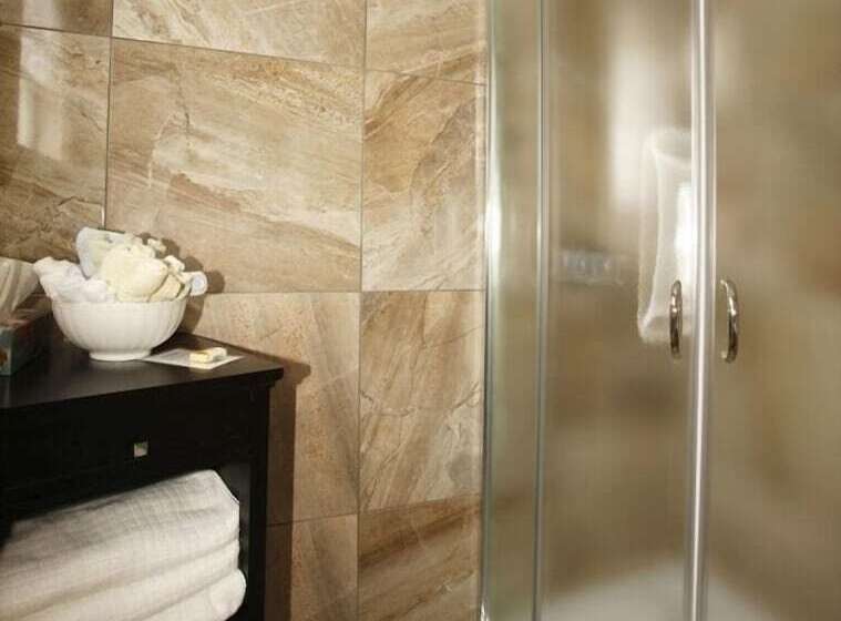 스탠다드 룸 공동 욕실, Au Virage B&b