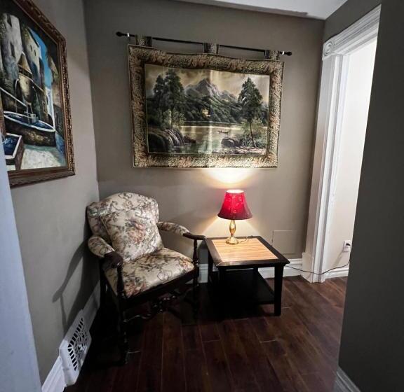 غرفة سوبيريور, Adams Inn