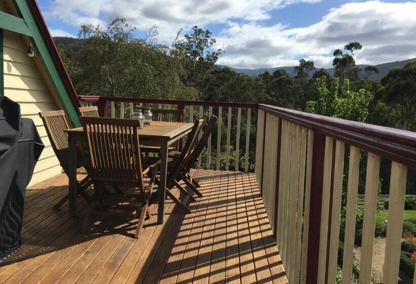 דירת חדר, Crabtree House