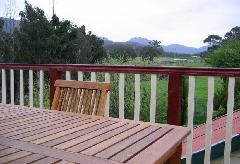 דירת חדר, Crabtree House