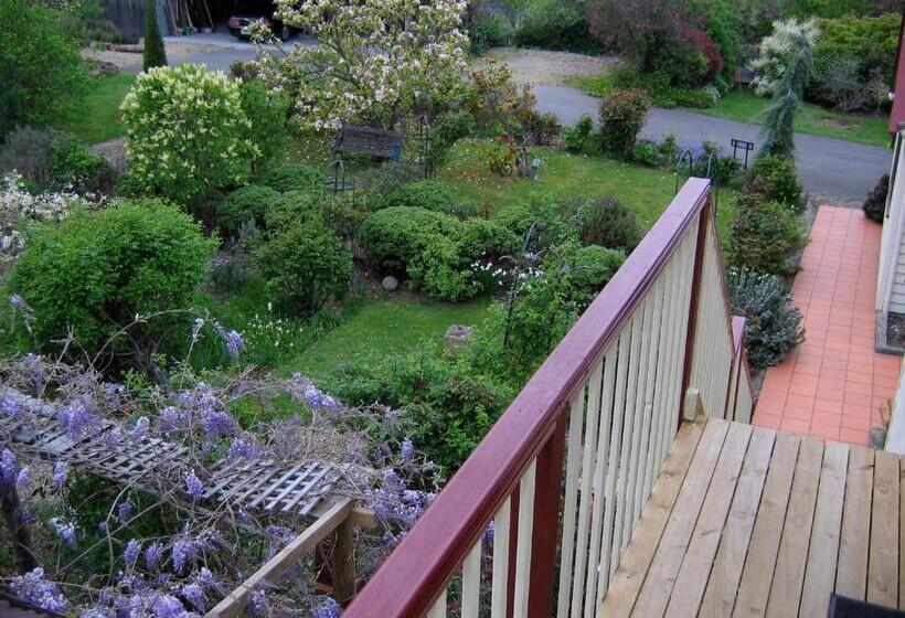 דירת חדר, Crabtree House