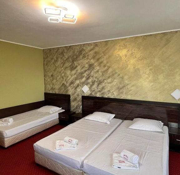 اتاق استاندارد سه نفره, Family Hotel Emaly 2