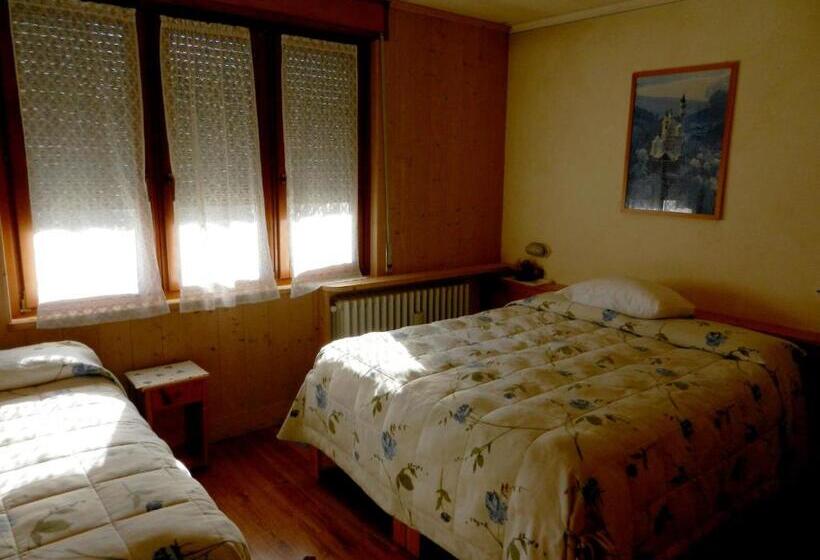 스탠다드 트리플 룸, Albergo Adele