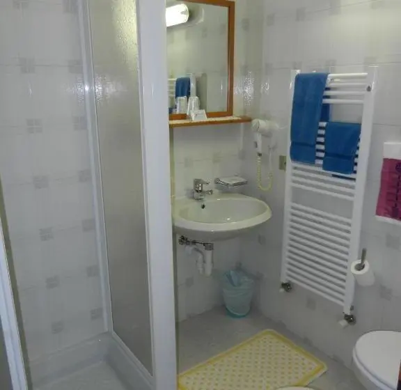 Standard Værelse m. Balkon, Albergo Adele