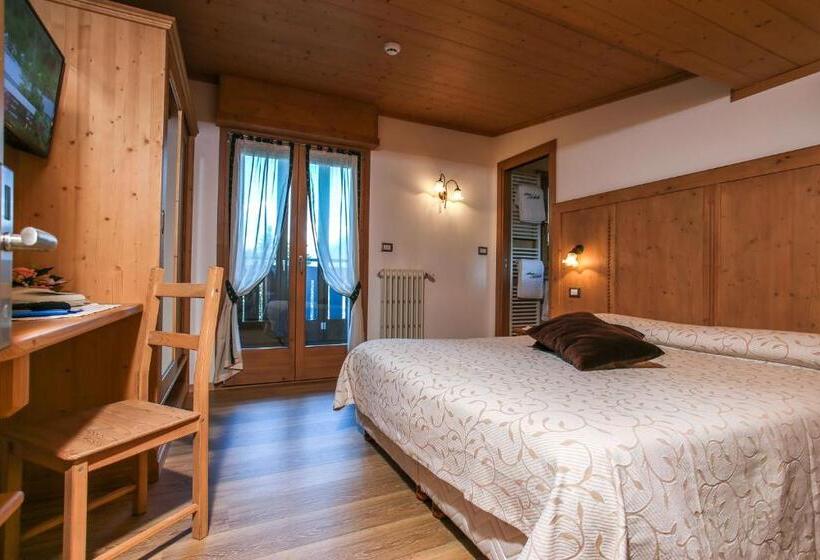 Номер Deluxe с Балконом, Albergo Adele