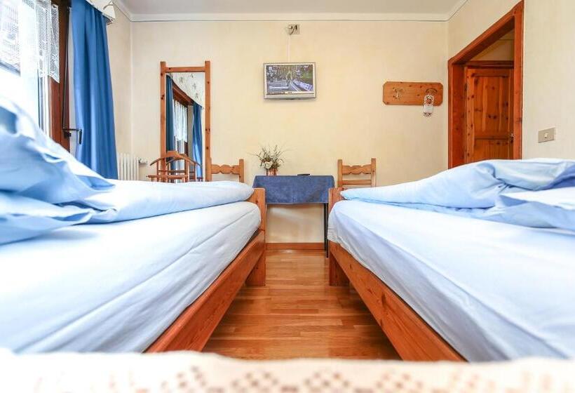 스탠다드 발코니 룸, Albergo Adele