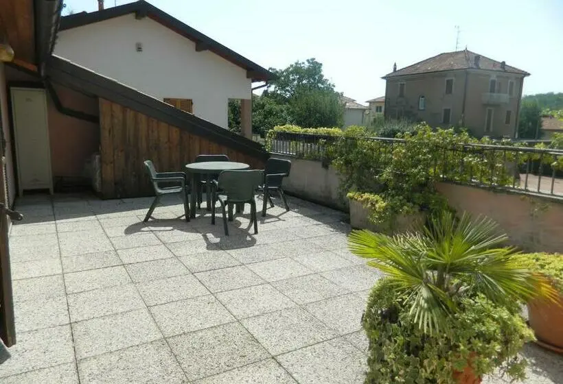 Standard Yhden Hengen Huone, Albergo Michieletto