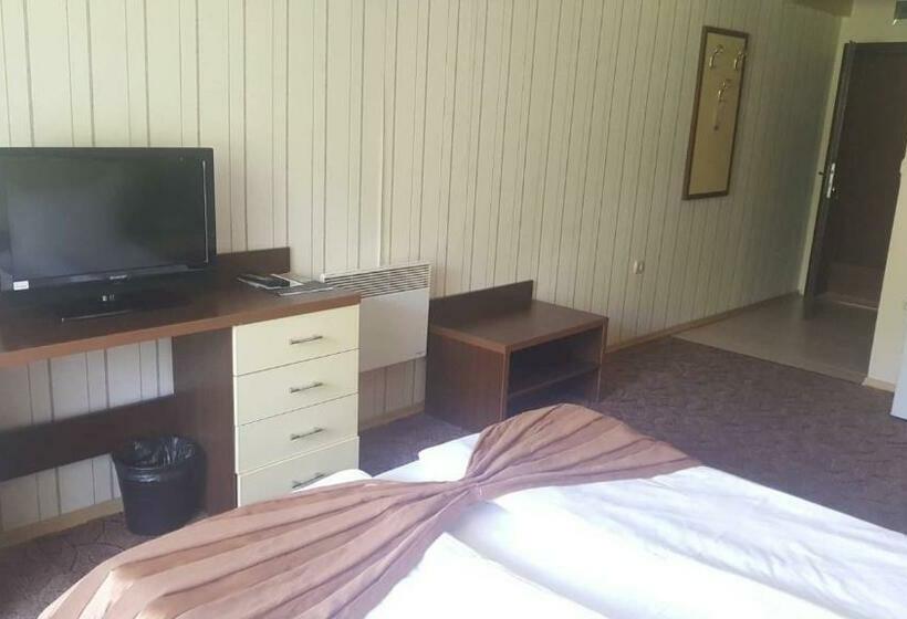 Номер Deluxe, Alegra