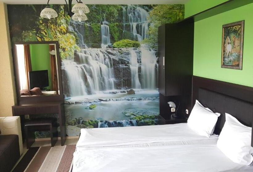 דירת חדר, Alegra