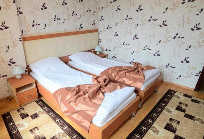 شقة غرفتين, Alegra