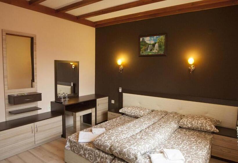 غرفة قياسية, Alikante