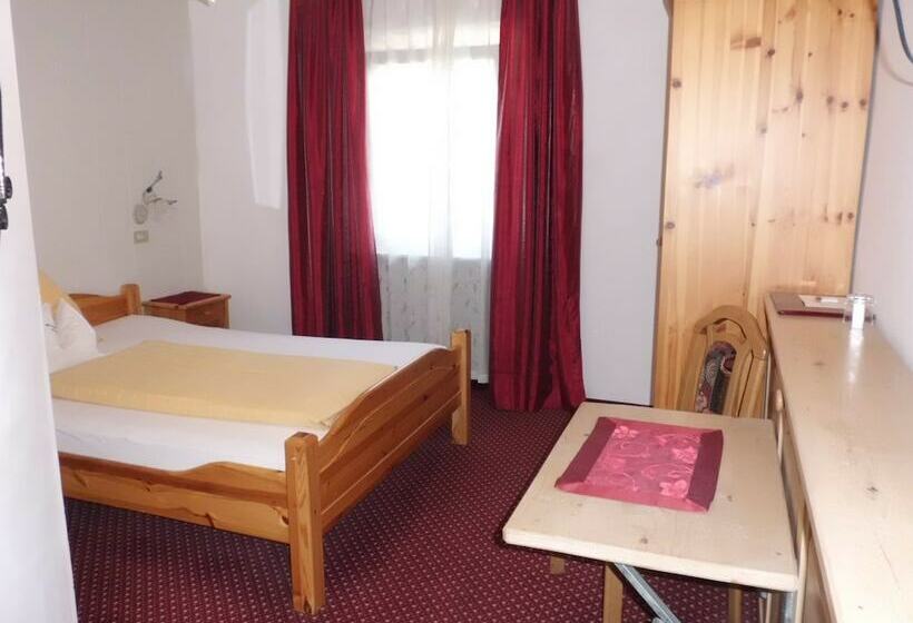 חדר סטנדרט, Amaten