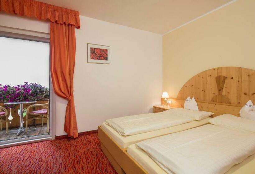 חדר סטנדרט, Amaten