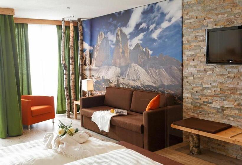 חדר סופריור, Amaten