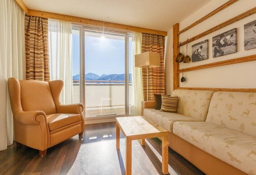 חדר סופריור, Amaten