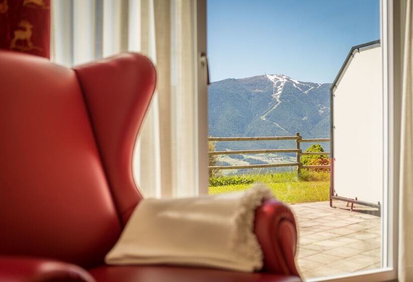 חדר סופריור, Amaten