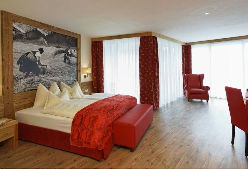 חדר סופריור, Amaten