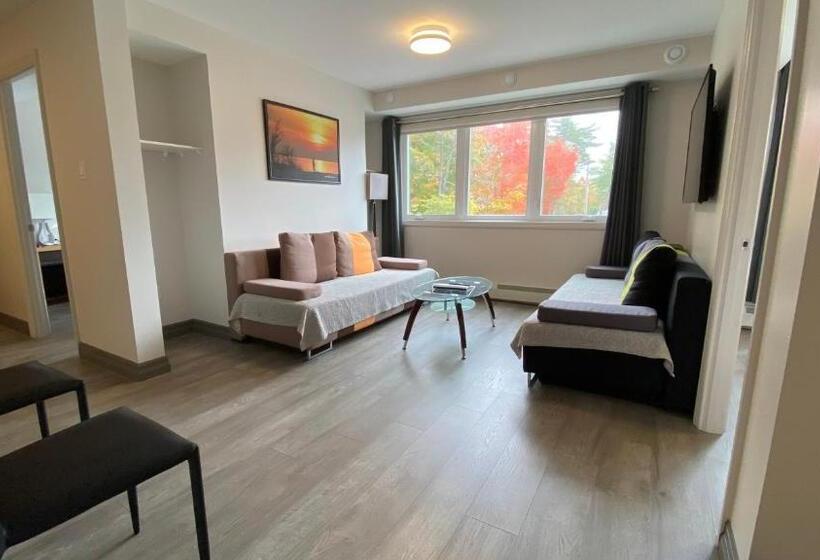 2 Szobás Apartman, Amber