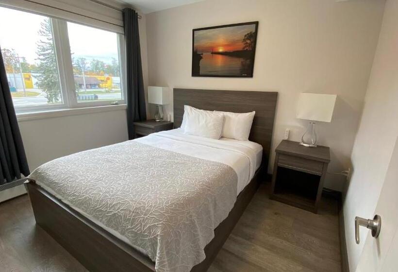 2 Szobás Apartman, Amber