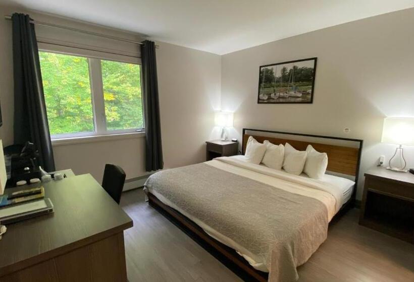 Standard Szoba King Size Bed, Amber