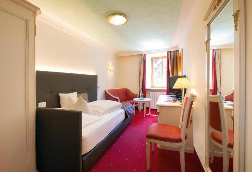 标准单人间, Engel