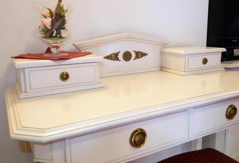 舒适型房间, Engel