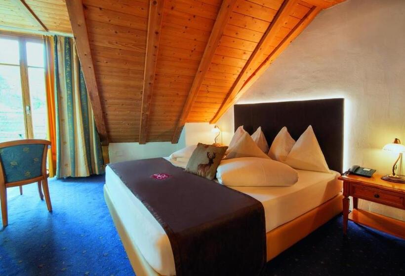 标准间带阳台, Engel