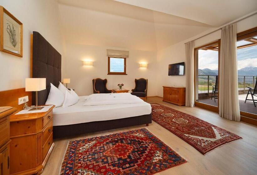 غرفة سوبيريور, Girlanerhof