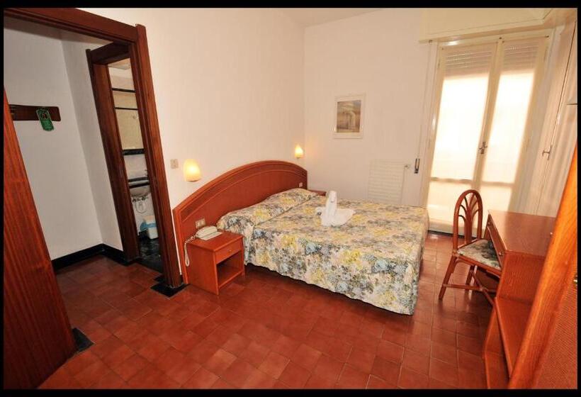 4인용 스탠다드 룸, Miriam