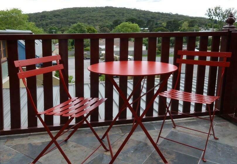 جناح, Old Bank Boutique