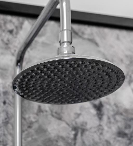 جناح, Old Bank Boutique