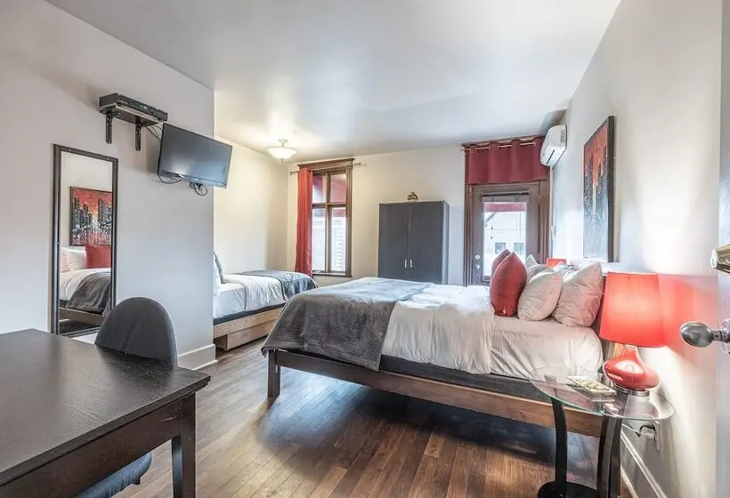 اتاق استاندارد با تخت دو نفره بزرگ, Petit Hôtel Café Krieghoff