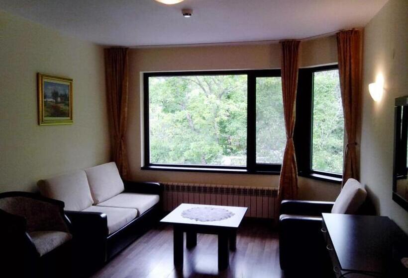 침실 1개 아파트, Villa Cherven