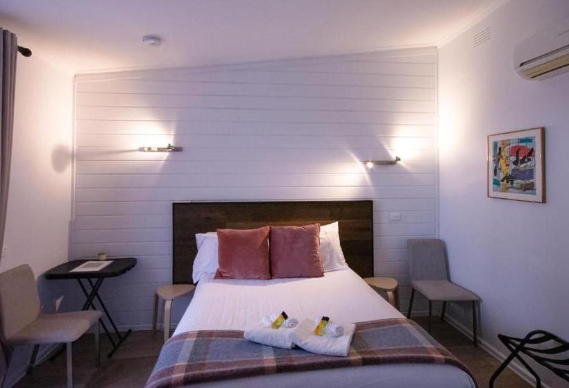 חדר סטנדרט, Meeniyan Motel