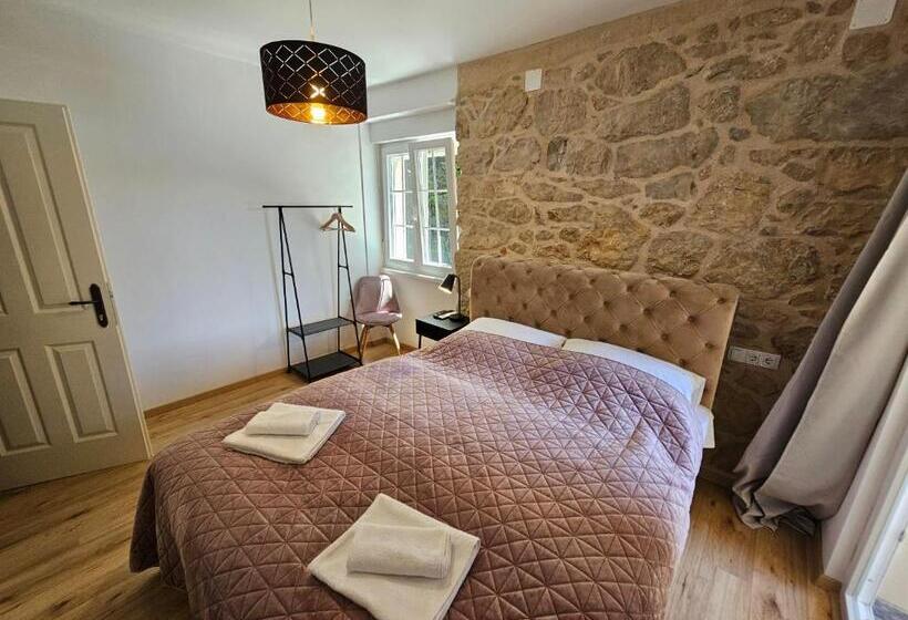 Номер Deluxe Вид на Море Боковой, Villa Gaj