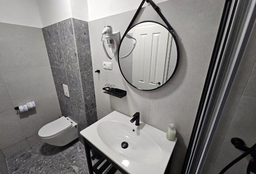 Номер Deluxe с Балконом, Villa Gaj