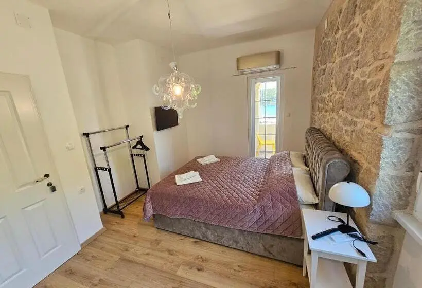 バルコニー付きデラックスルーム, Villa Gaj