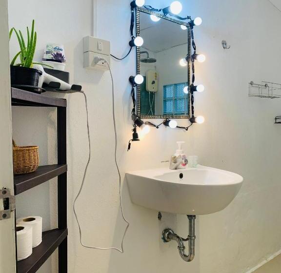 מיטת קינג בסוויטה, The Summer House Samui