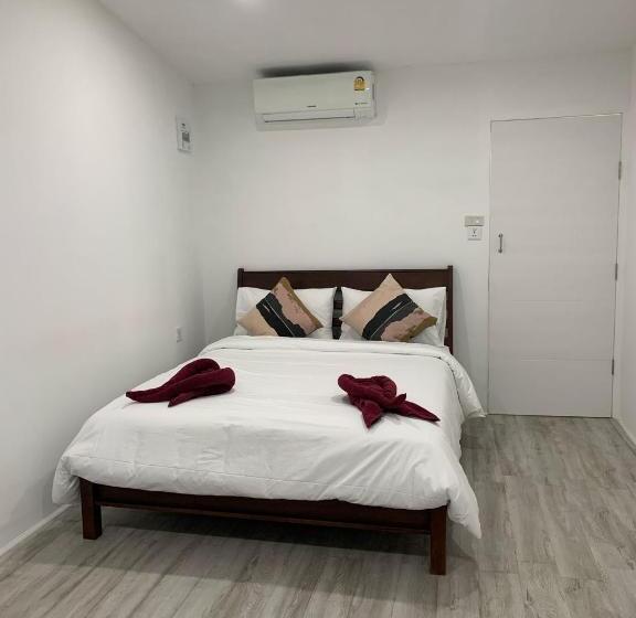 בקתה סטנדרטית, The Summer House Samui