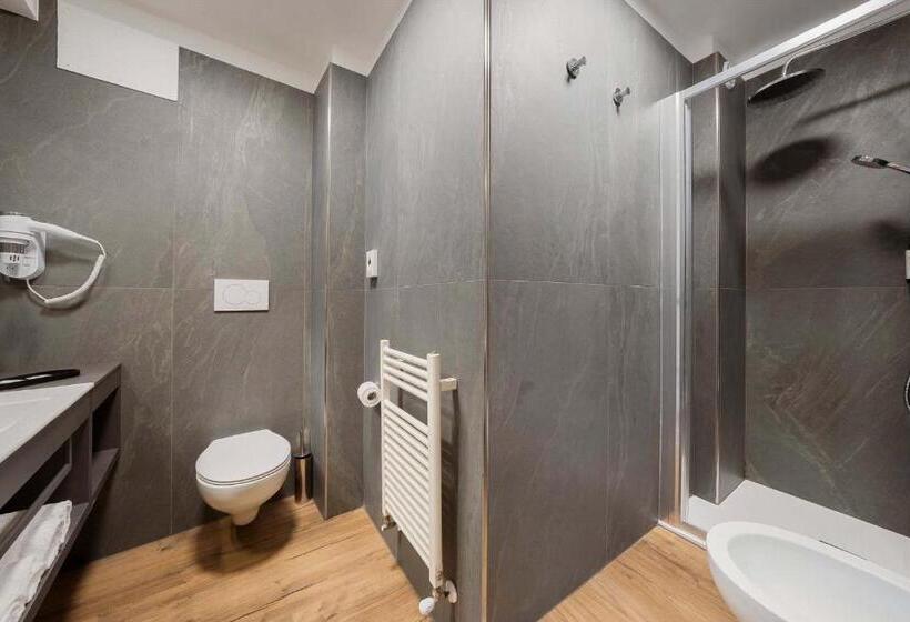 패밀리 룸, Nevada