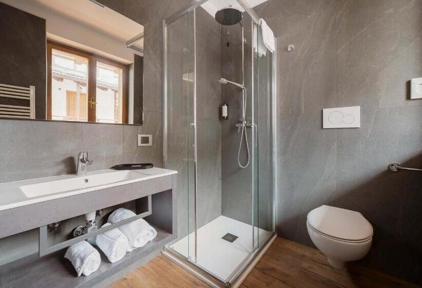 패밀리 룸, Nevada