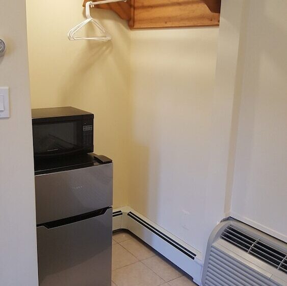 ２ダブルベッドのスタンダードルーム, Atlantic Motel