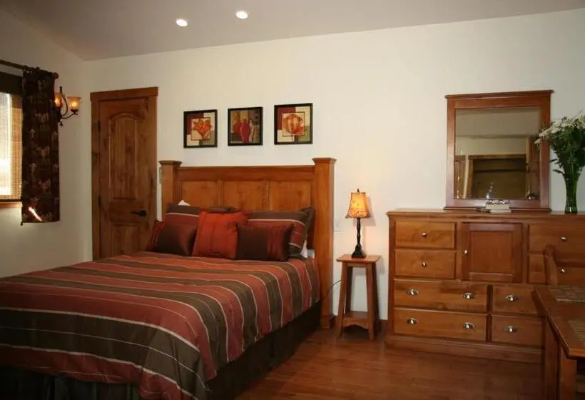 スタンダードインサイドビュールーム, Ojai Retreat & Inn