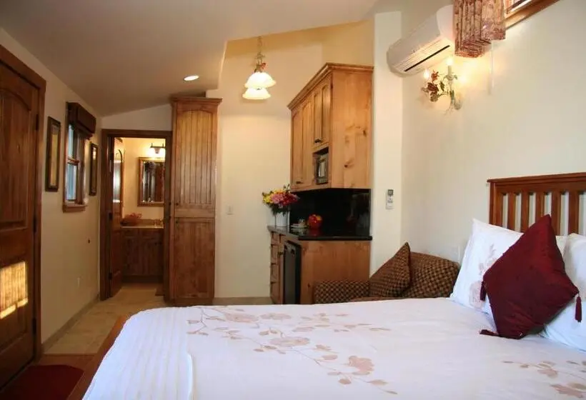 バルコニー付きスタンダードルーム, Ojai Retreat & Inn