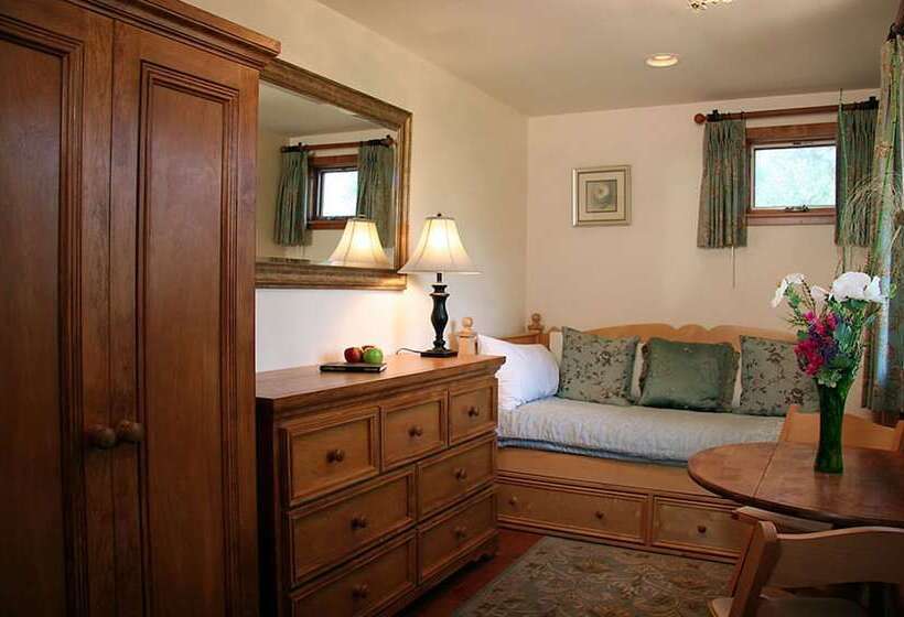 סוויטה, Ojai Retreat & Inn