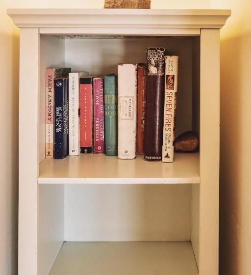 غرفة ديلوكس سرير كينج, The Loubird Inn